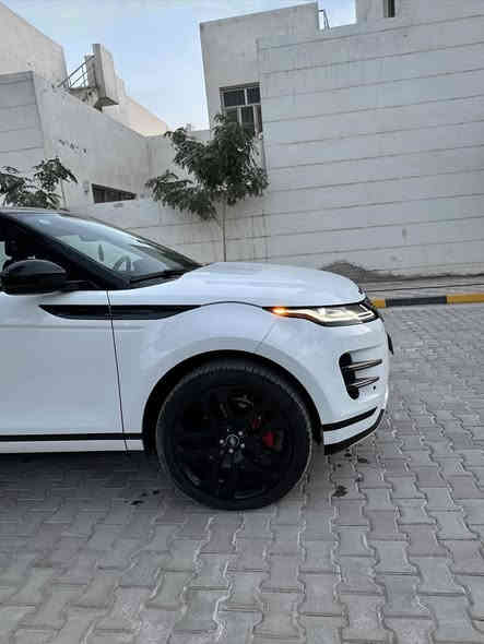 🚘 رانج روفر إيفوك 2023 – تجمع الفخامة والقوة في سيارة واحدة!
✨ إذا كنت تبحث عن سيارة راقية، حديثة، وثابتة على الطريق… الإيفوك هي خيارك رقم واحد.

🔹 موديل: 2023
🔹 حالة: وكالة / نظيفة جداً / بدون صبغ 
🔹 المحرك: تيربو اقتصادي بالقوة المطلوبة
🔹 القير: أوتوماتيك سلس
🔹 فتحة سقف بانوراما
🔹 كشنات جلد – تبريد وتسخين
🔹 شاشة لمس كبيرة – نظام ملاحة
🔹 كاميرات 360 – حساسات أمامية وخلفية
🔹 دفع رباعي ذكي لجميع الطرق

💥 سيارة مناسبة للمدينة والسفر… فخامة وراحة وثبات وأمان عالي جداً. فول 1/1
رقم بغداد تقريبا مميز ✨

📞 للتواصل والاستفسار: (*********** /***********)
📍 الموقع: (بغداد حي الجهاد / حي الحسين )
السعر 288$
