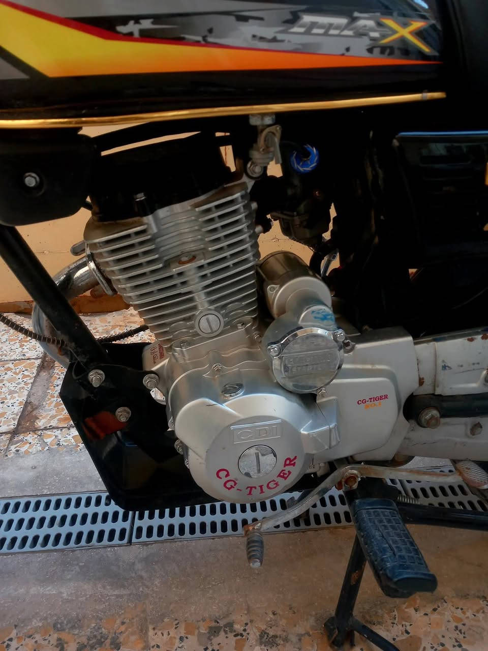 للبيع دراجة سافان موديل 24 بس وصل جاهزه ونظافه فوول السعر 750 للاتصال ***********
