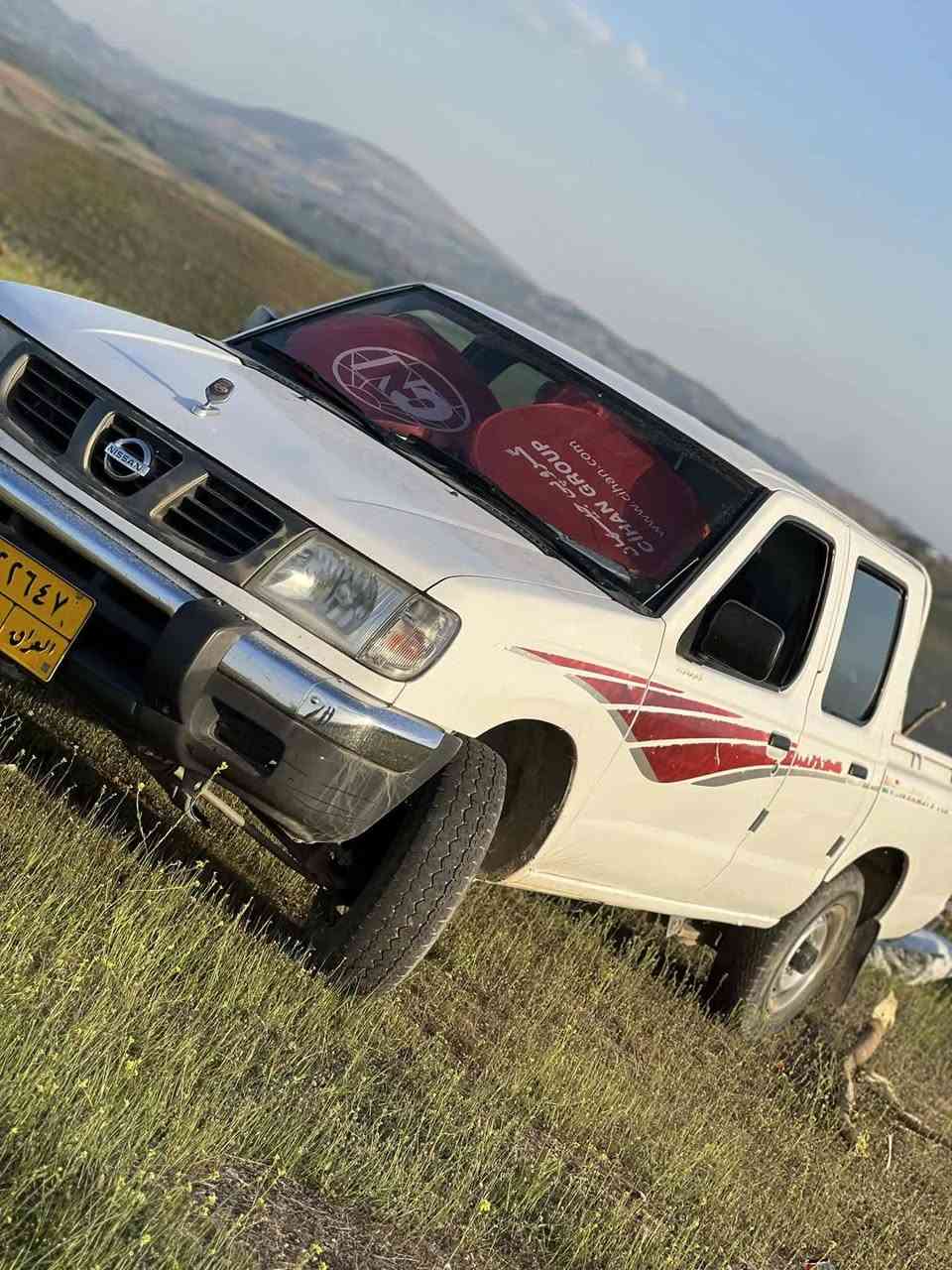 سەرەتا بەناوی خودا
نیسان 2003 زێد شتێکی نمونەیه لەجوانیا لەزگە بیلاد یەک پەلە بچوک بویاغی هەیه باقیەکەی بەدوای هیچا مەگەڕێ چوار تایەی تازه پێش و پشتی تازە داگیراوە گێڕ و مەکینە و ئەکسلی بەشەرت تەنها سەنەوی بەسەر چوە مەکینەی نەکراوەتەوە 270ڕێیکردە سپێری دانەبەزیوە*********** موشتەری نیت سەرخۆتومنیش مەیەشەێنە
ئەدمین❤
