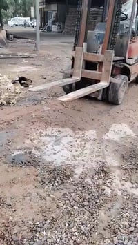 رافعه شوكيه للبيع جاهزه للعمل مكاني بغداد المحموديه ناحيه الرشيد للتوا...