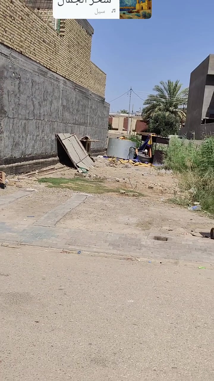 قطعة أرض للبيع طابو صرف المساحة 200 متر طويريج حي الضياط كافه الخدمات يمه التفاصيل اكثر الاتصال ***********
