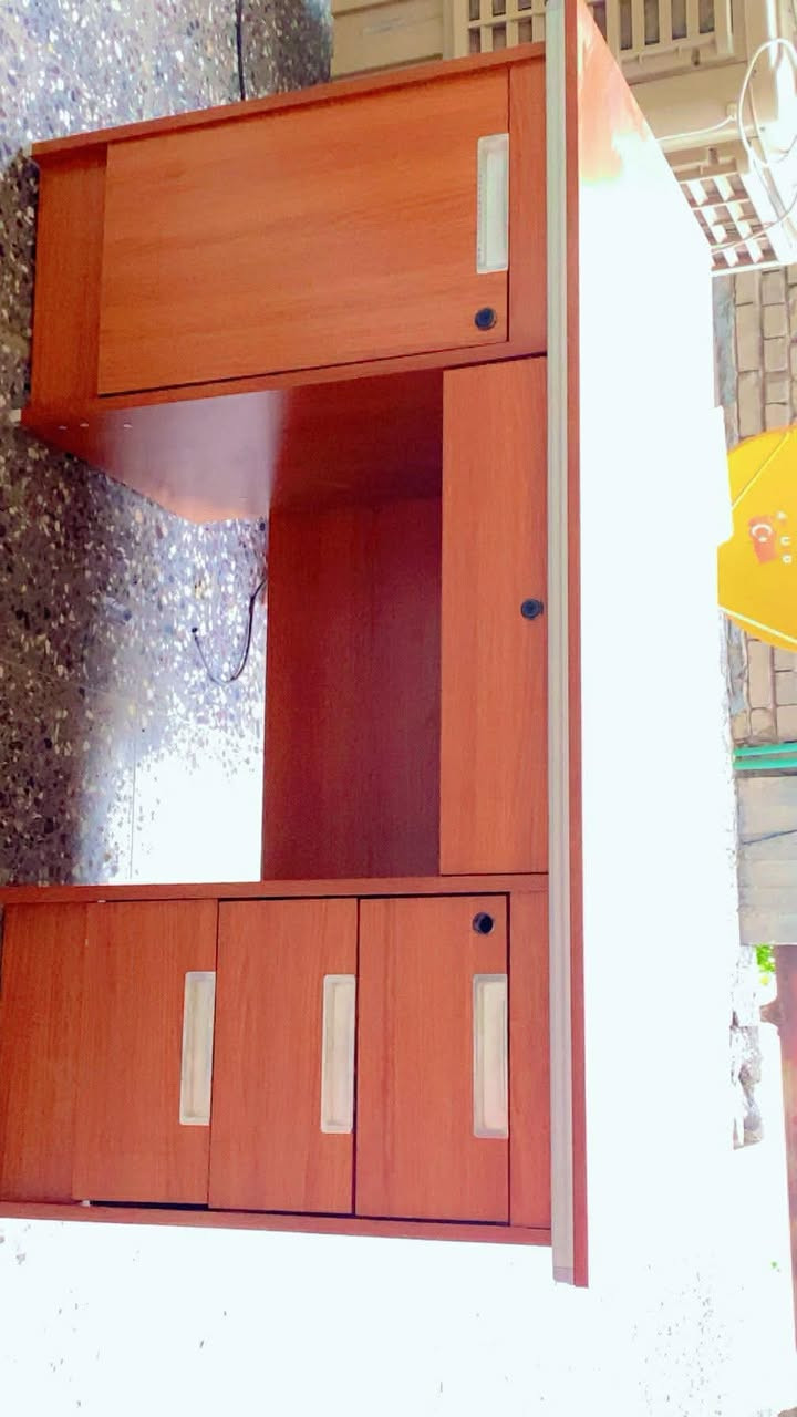 السلام عليكم 
هاي الاغراض للبيع 
ميز مكتبي عدد ٢
كراسي ٢
كراسي جانبيه ٢
وستلايت 
ومكيف 
كونفيرا 

الاتصال على هذا الرقم ‭٠٧٧١ ٤٧٨ ٧٥٢٥‬
