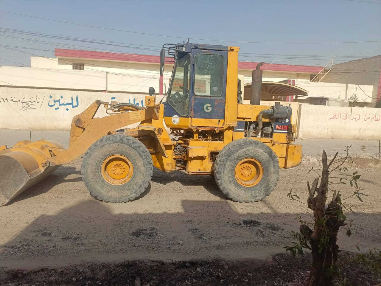 سلام عليكم شفل كوماتسو البيع مكينه سته سوبر كير وكسلات ما مفتوحات دفع رفع خير من الله السكن الشعب سبع قصور رقم تلفون ***********
