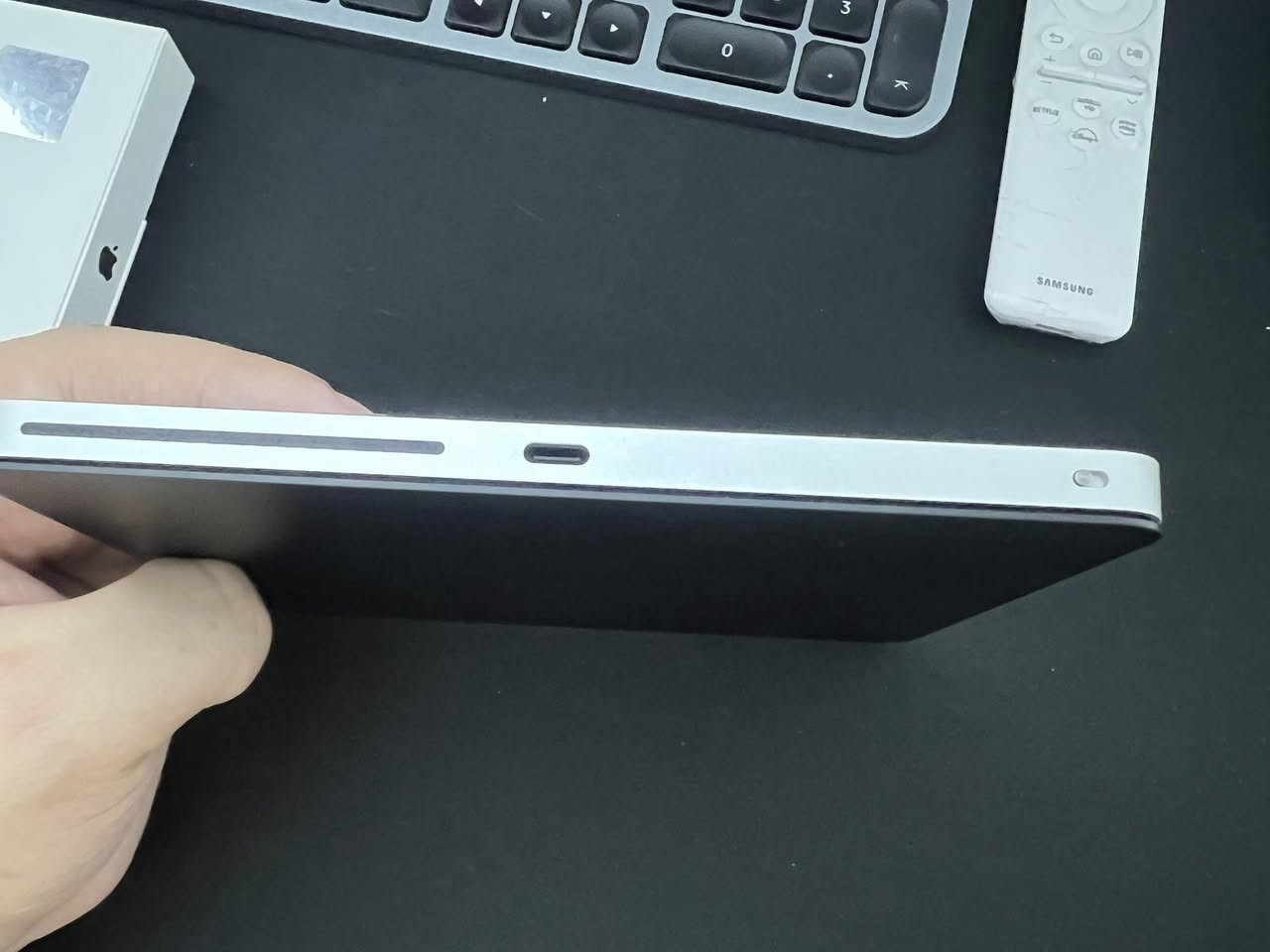 Apple Magic trackbad
الجيل الثالث 
شحن تايب سي 
استعمال قليل جدا
نضافة ٩٩٪؜
مع الكارتونه 
بدون كيبل
السعر 190 الف
العنوان حي الجهاد
لا يوجد توصيل 
***********
