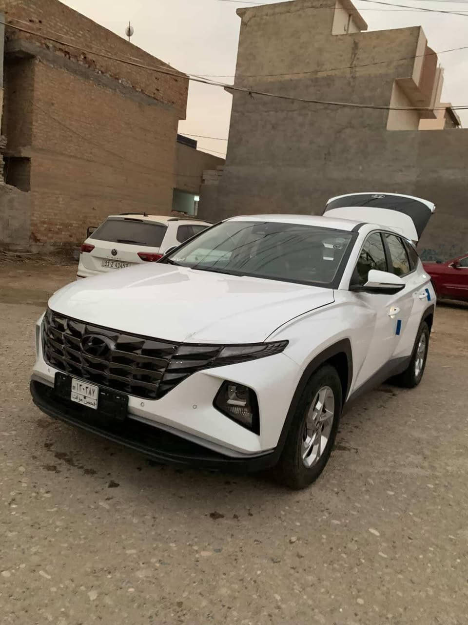 السلام عليكم توسان 2023  للبيع او مراوس السيارة كشنات جلد تدفعة تبري كشنات ستيرن تدفءة كير دكم سايد بريك كهرباء شاشة تاب السيارة بيهة بنيد وجاملغ بدون صبغ مبدلان نفس اللون والصندوق مبدل  من كورية السيارة كورية مكينة 1.6T كير 8نمر  شفتات ستيرن اشاير مري مري شفط بصمة تشغيل عن بعد  سعر السيارة ،160  وبيهة مجال للطيبين عنوا ن السيارة ديالئ بعقوبة رقم الاستفسار ***********، غير متواجد عالفيس
