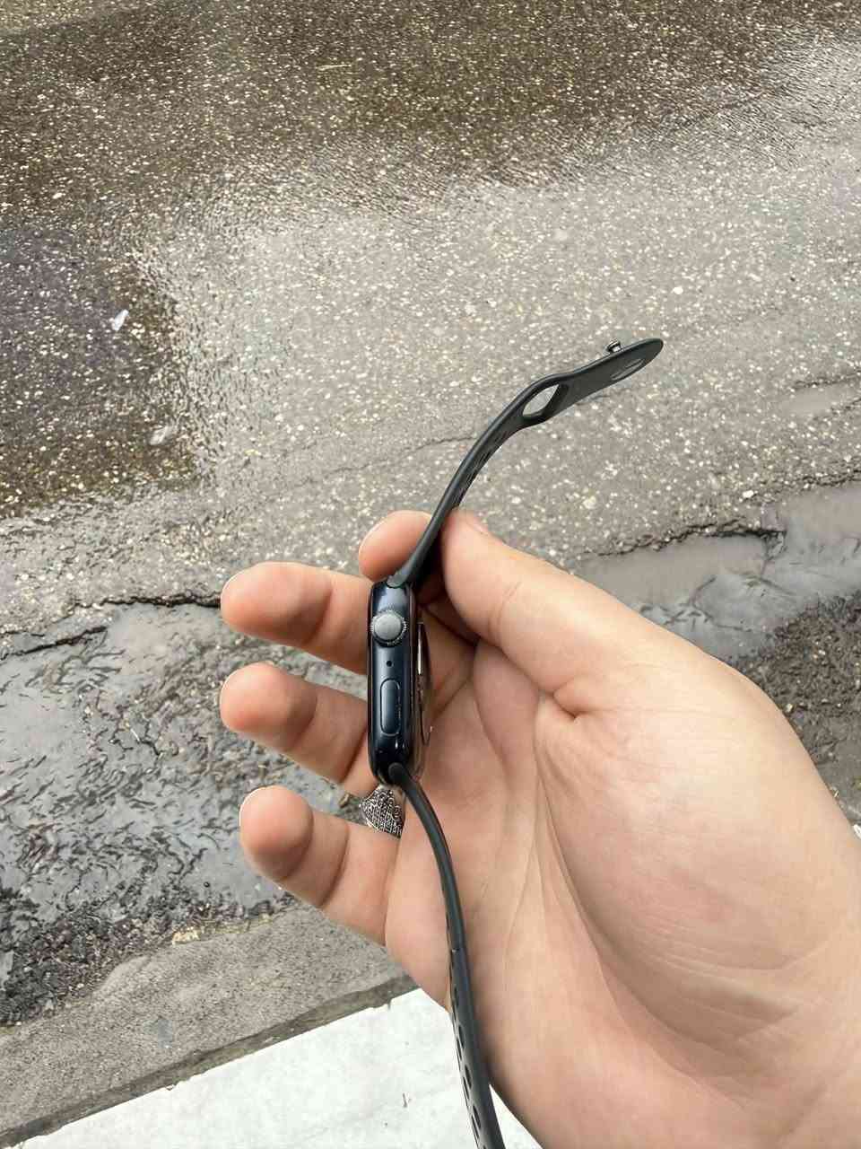 Apple watch series 7 nike edition 
حجم ٤٥مم
بطارية ٧٨٪؜
نضافه ٨٥٪؜ بيها شخط 
سعر : ٢١٥ الف


**إذا كنت صاحب هذا الإعلان وتريد حذفه لأي سبب، رجاءا أرسل رسالة إلى الدعم الفني**