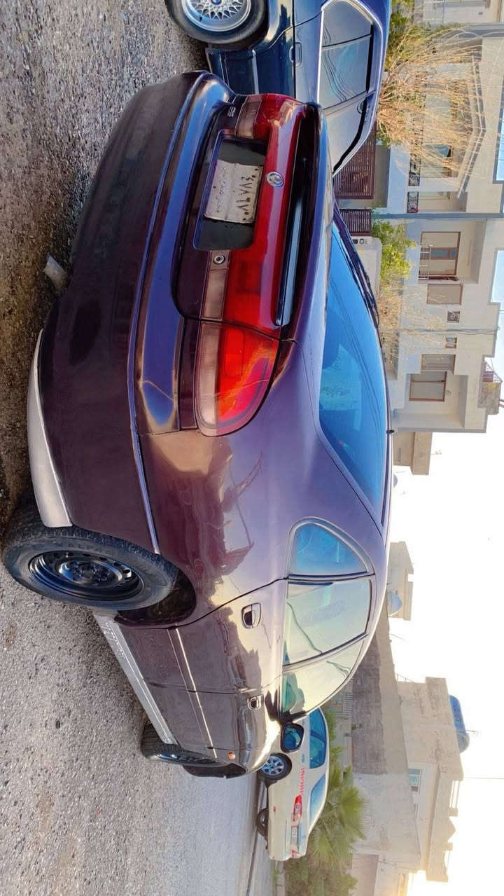 مازدا فاسوليا موديل ١٩٩٣ خليجي سه نه وي اسلي بيش و بشت كه بس سه نت ليدراني نيه تحويل واله شرط  ته بريد كيرو مكينه به شه رت هه تا بلي سياره كه توندو توله زور زور  اكه ر مسته ري تيل بكه ***********
***********
