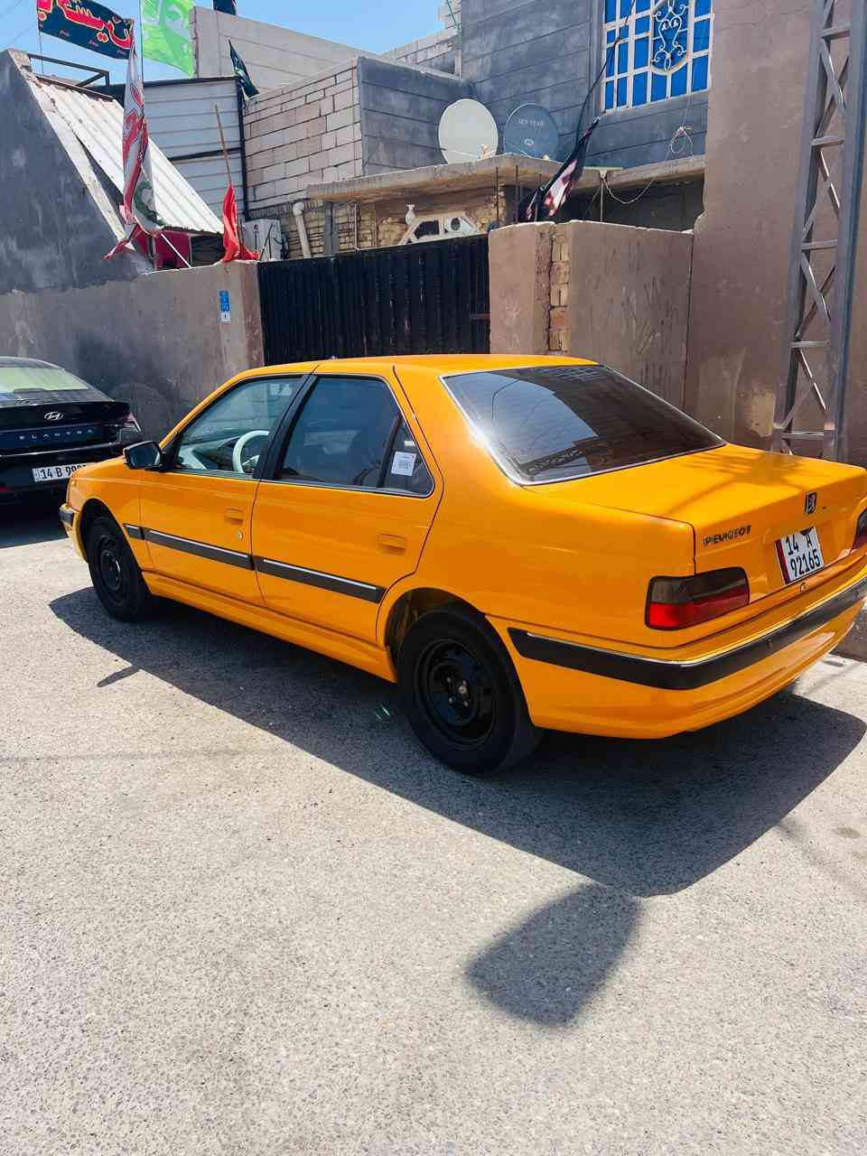 السلام عليكم للبيع بيجو بارس مديل 2023
سياره مكينه كير تخم تاير 
حره تحويل ثاني يوم بسمي كفاله سياره عده طخه بل بنيد 
الاستفسار ***********
