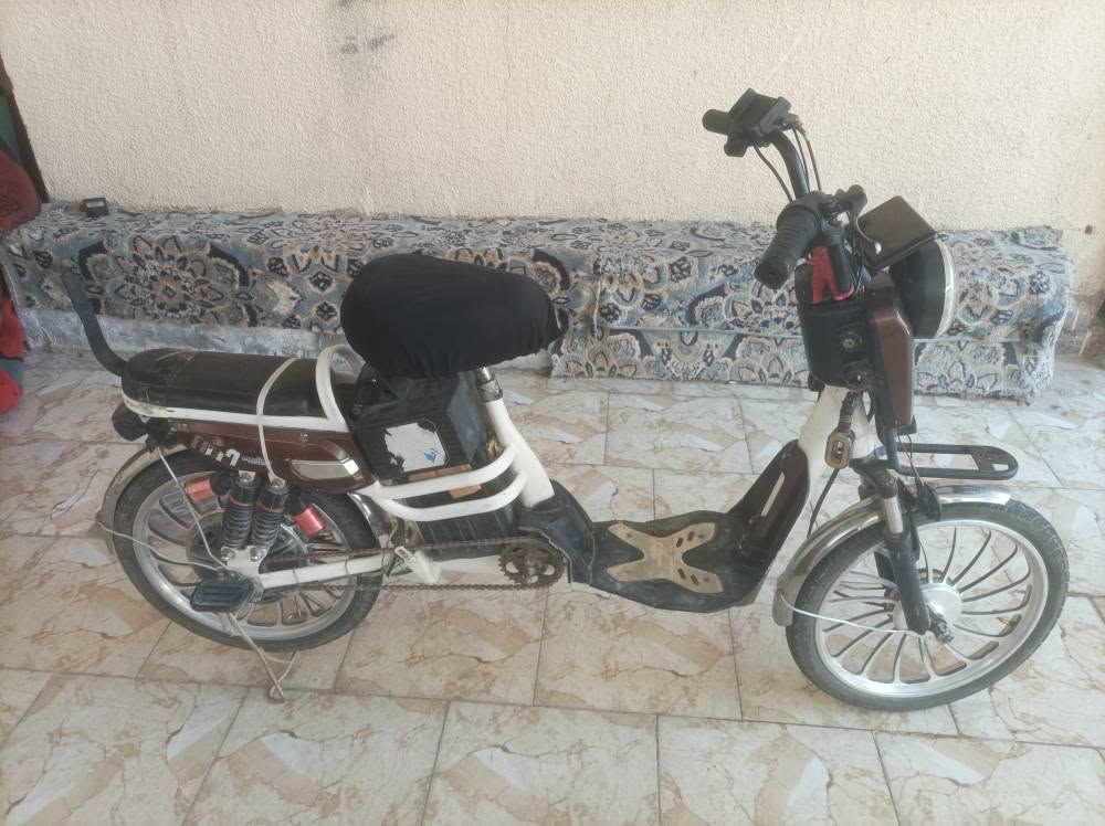 بايسكلات شحن للبيع واحد كامل مكمل والثاني بدون بطاريات ثنينهم بـ350 الف مكاني نجف شارع الحولي مجمع السلام للأستفسار على واتساب
*********** النجف, العراق

