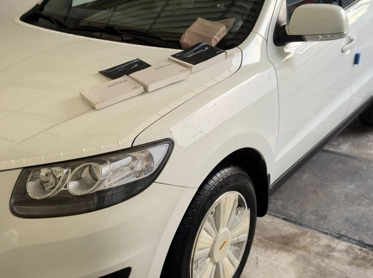 الهم صل ع محمد وال محمد 
تحفه وقطعه نادره 
هونداي سنتافي ٢٠١٢ شركه عامه للسيارات 
سياره زيرو بعدها ماشاء الله جديده جدا كفاله عامه حتى دعاميات ما بيها صبغ حديد بلادي 
كلها بلاديه سياره ماشيه ٤٥ الف حقيقي ع فحص وع سونار ابيع 
مكاني بغداد رقمها بغداد بسمي 
كشن سايق كهرباء ***********
ثلاجه جكمجه مري شفط اشاير مري سبعه راكب ٦ سلندر ٣.٥ 
شاشه كبيره كامره حساس 
سياره ماخذها زيرو من شركه العامه وبسمي شخصيا اني المالك الها من زيرو عندي ع ايدي معتني بيها ومحافظ عليها محرك ما مفتوح بلادي بدون رواجز ولا بخار ولا صوت ولا اي شي 
شراي يتصل ويدلل
‭٠٧٧٨ ٣٤٧ ٨٧٤٤
