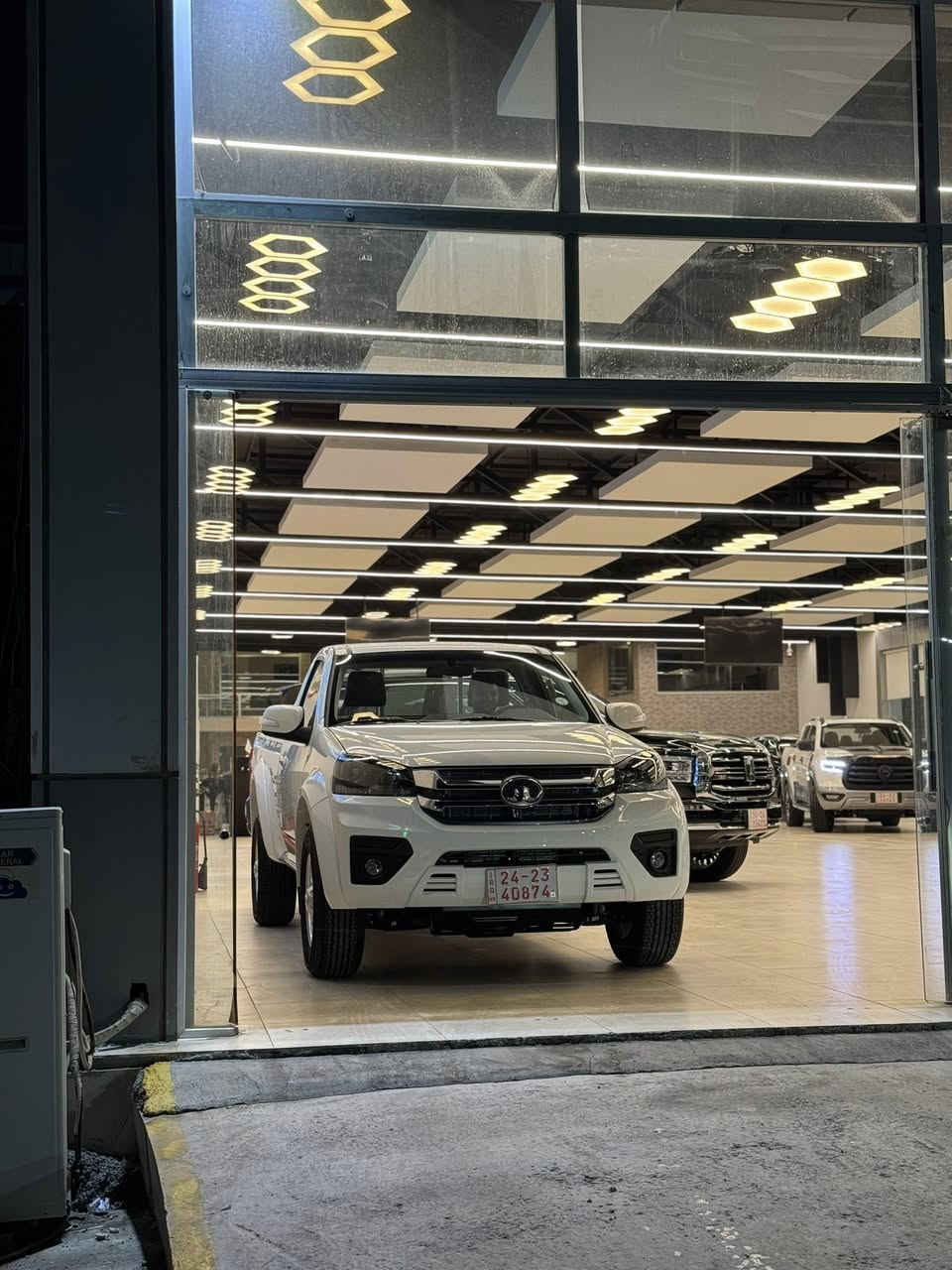 كريت ويل ونجل 5 تك باب 2024 سياره كلين عدا كم ملاحظة بيها ماشية 20,000km رقم دهوك مرقم وكامل وبعدها بالضمان ***********
