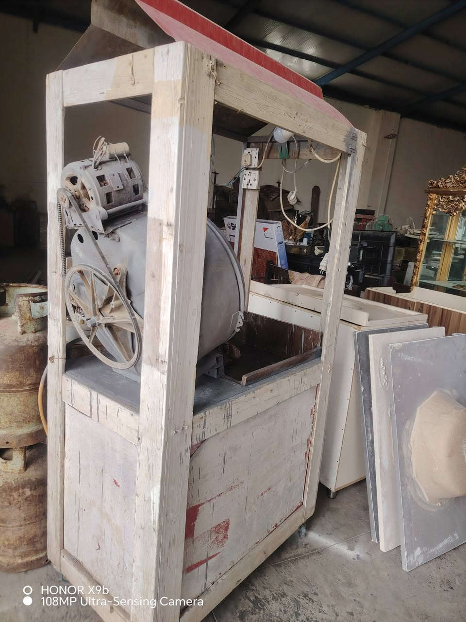 شوية مال حب سعر ٢٢٥ مكان ديالى خالص هبهب عرب شوكة قرب خويلص مقابيل محطة وقود جوهرة الفؤاد الشري يتصل *********** *********** يوجد توصيل بكروة
