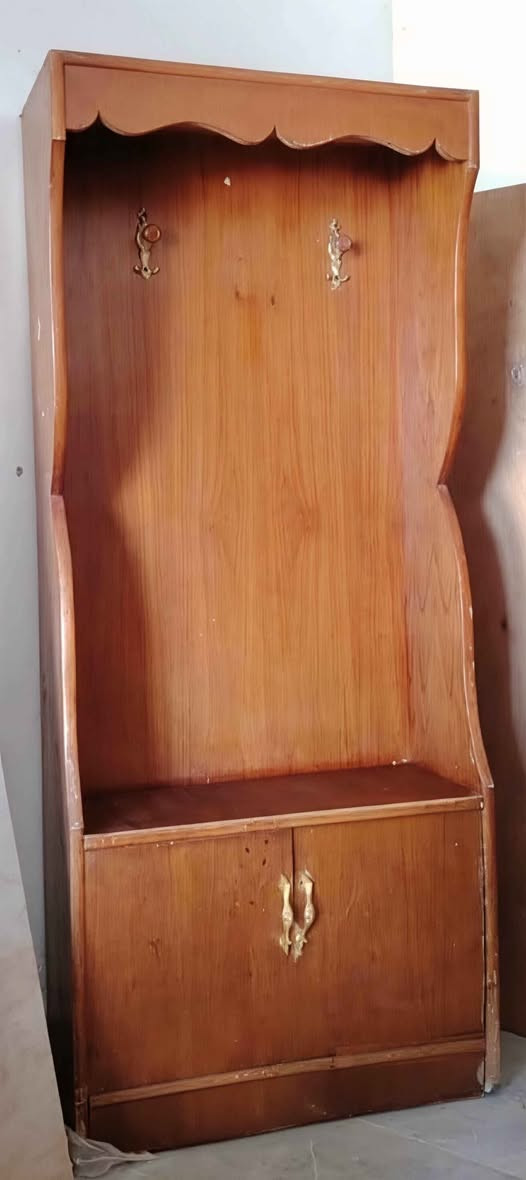 غرفة ٦ابواب ملحق صاج تزكام الارتفاع مترين و٣٥ والعرض ٣امتار ونص السعر ٥٥٠ مكاني بغداد الشعلة هاتف *********** وبيه واتساب موجود توصيل بكروة بغداد فقط بغداد, العراق
