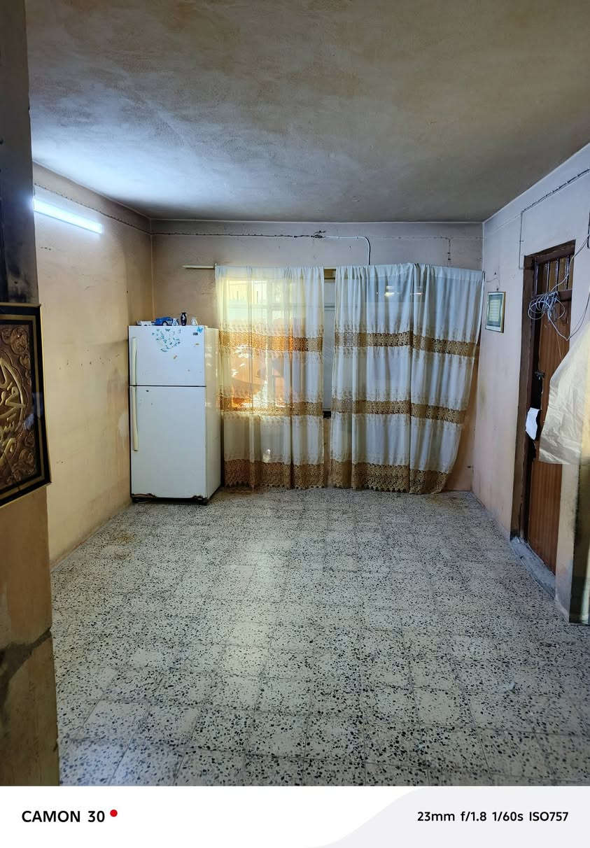 دار للبيع حي الاعلام طابو ملك صرف شرط التحويل الواجهة 9متر النزال11 الدار يصلح للسكن او الايجار للتواصل *********** واتساب
