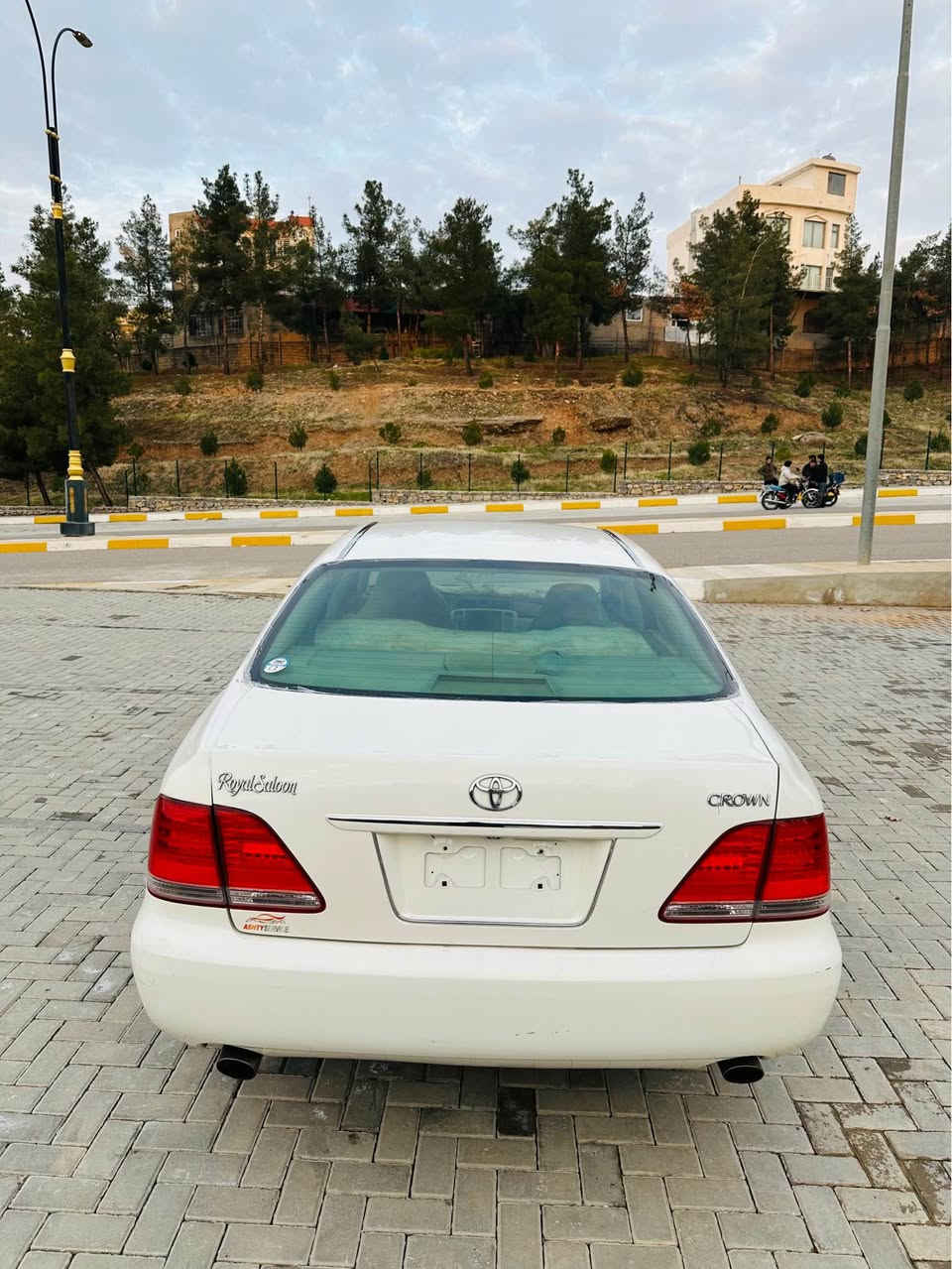 سەرەتا بە ناوی خودا..
شاهینە براوە 
٢٠٠٥
١٨٢ مەکینە گەورەی بێ دوکەڵ
بێ تەقەورەقە 
بێ دەعام لێدراو 
بێ چاڵەوو شوخت 
سەقفوو کەڤەر گۆراوی بەشەرت 
ناوزەرد 
سکان کارەبا 
٤ کوشن کارەبا 
سەیارەکە تازە داغڵەو کامل مەسرەفی کراوە 
سکانی وەک ئاوو نەرمە 
ماشاآللە جوانو بێ کێشەیە ..

شوێن هەلەبجەی شەهید 
***********
ڤایبەر و واتس ئەپی لەسەرە لەخزمەتانام … حلبجة, السليمانية
