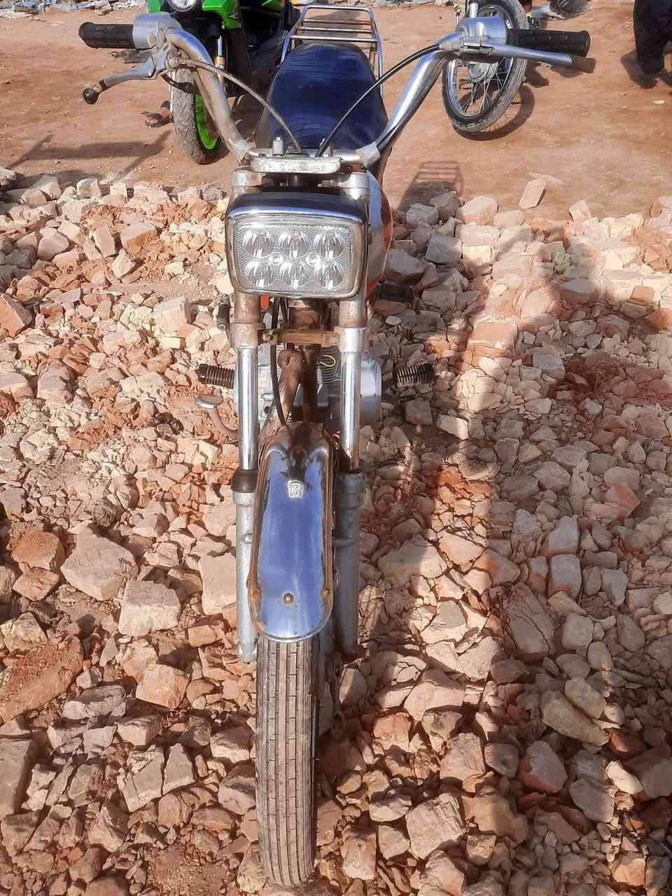 السلام عليكم دراحة نامة اوراق سعر 550 وبيها مجال رقم الهاتف ***********
