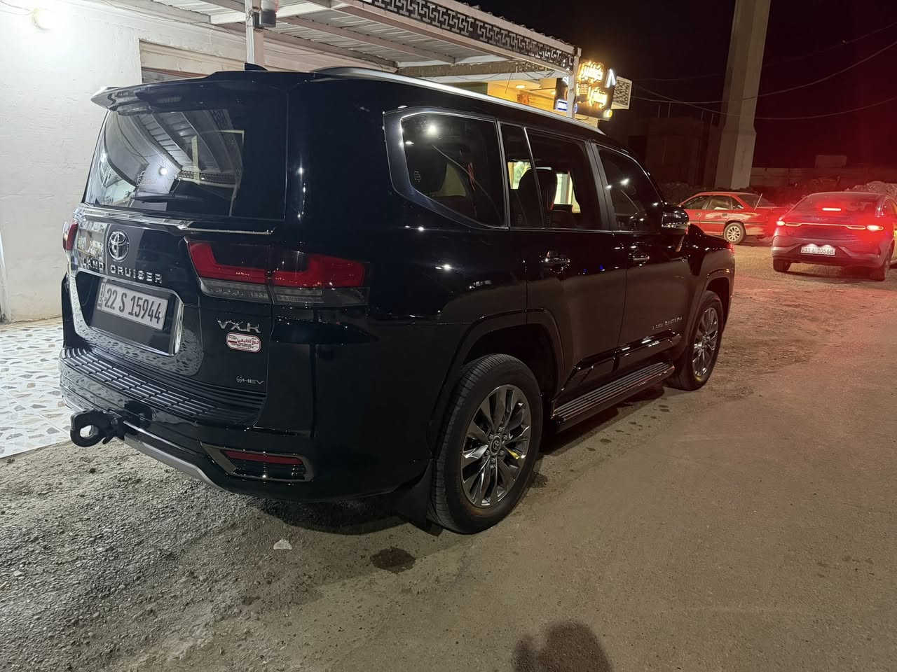 لاندكروز 2025 هايبرد أبواب شفطvxr كفاله عامه ماشية ٥٦ الف *********** الرمادي
