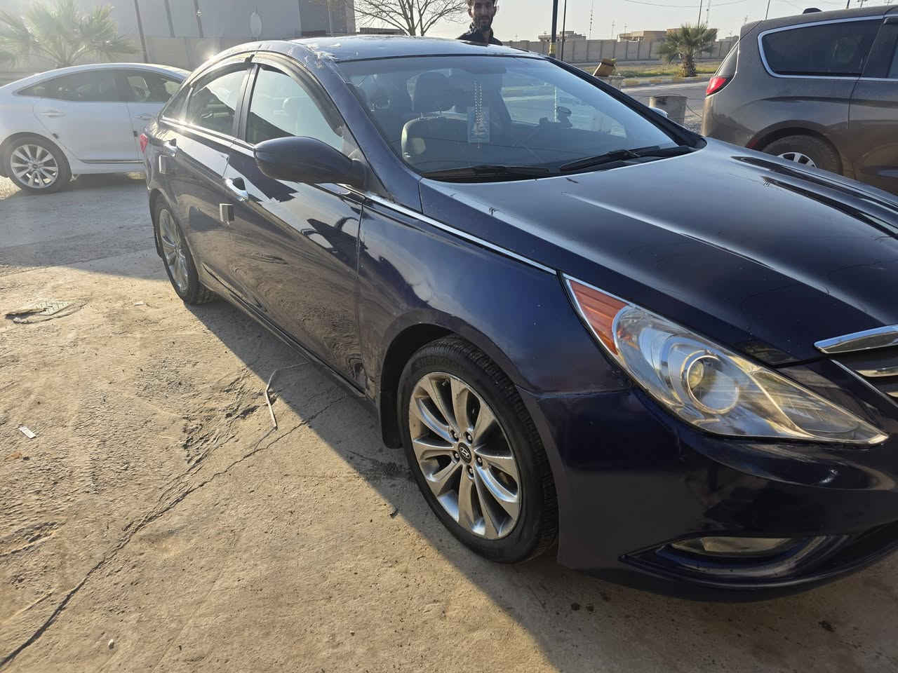 سوناتا ادوات موديل ١٣ كير مكينة صدر تايرات تبريد كلها فول وبالشرط السعر ٤٦ البيع نقدا فقط او مراوس مع فرق مكانها بالدور ***********
