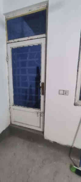 السلام عليكم بيت للبيع 100م..بالانتفاضه الرابعه الموقع كلش حلو البيت بناء جديد نقص فقط ارضيه حالياً صب بناء درجه اولى كامل من كلش تسطيح وسقوف ثانويه الياخذه مايخسر   السعر 115. اي سوأل رجا اتصل. رمش.  ***********..***********. سيد علاء الشريفي
