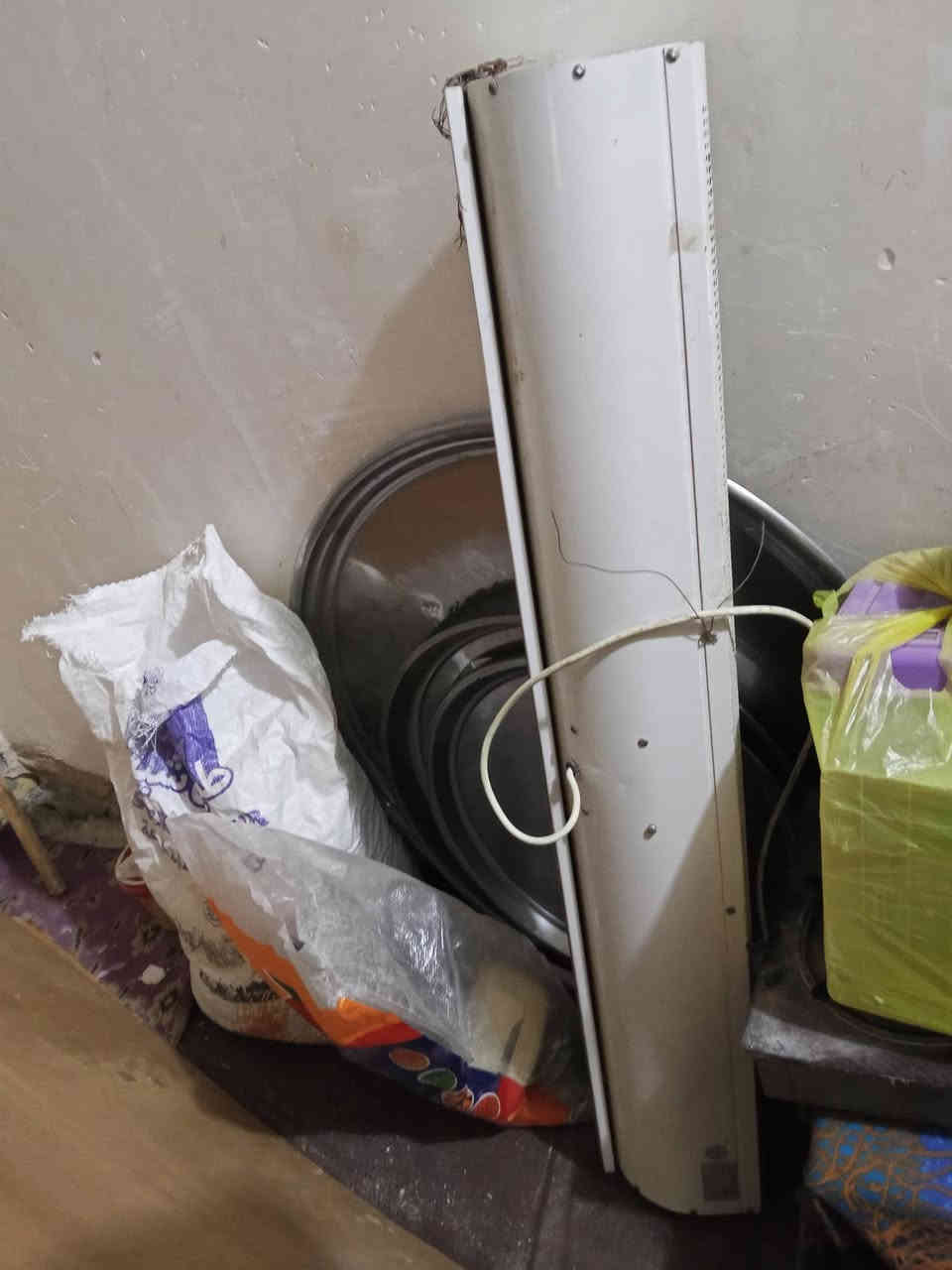 سلام عليكم  لبيع 
السعر 150الف 
*********** مكاني كربلاء
