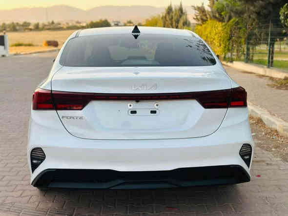 السلام عليكم 
كيا فورتي 2023 رقم اربيل الدولي سنويه باسمي 
سياره مناسبه كلش لان بيها 5 قطع صبغ 
جاهزه من كلشي 
رادارات 
تحكمات ستيرن 
تحديد مسار
شاشه 
كامره 
وبعد بيها مواصفات
(((((السعر 128$)))))
بغداد الدوره 
***********
الشراي يتصل او واتساب
راسلني ادزلك صور الحادث اذا تحب بغداد
