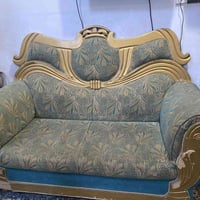 تخم مستخدم نضيف للبيع عشر مقاعد خمس قطع  07763514489 للاستفسار اتصال ف...