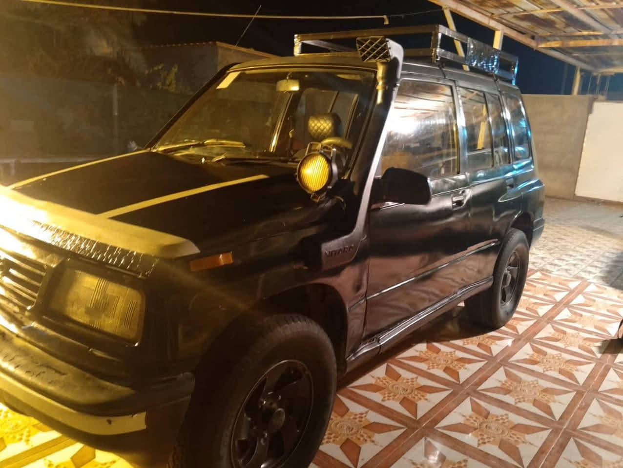 سلام عليكم سازوكي للبيع 93سياره جديده مال بيت سياره كلشي عله البلاد كير عادي فورويل شغال السعر 40  المكان البصره الدير  ***********)(***********
