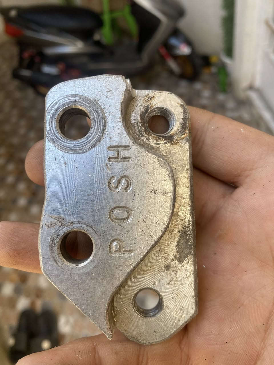 السلام عليكم غراض سكنس
صدر كامل هو والفج والقفايص و بيم

جاملغ رياضي يرهم شمعه 

قفايص شمعه 

ويل خلفي فحل ولد. نثيه 

فلتر شوته فحل ولد و نثيه 

تطواله فج بوش 

***********
