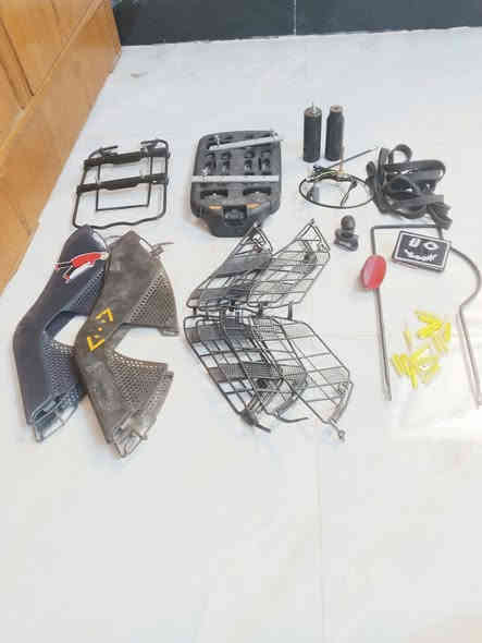 غراض باله للبيع
مكان نجف 

متواجد فيس واتساب 

***********

لحد يطب بس يعامل 

والمايعجبه يطلع كبل
