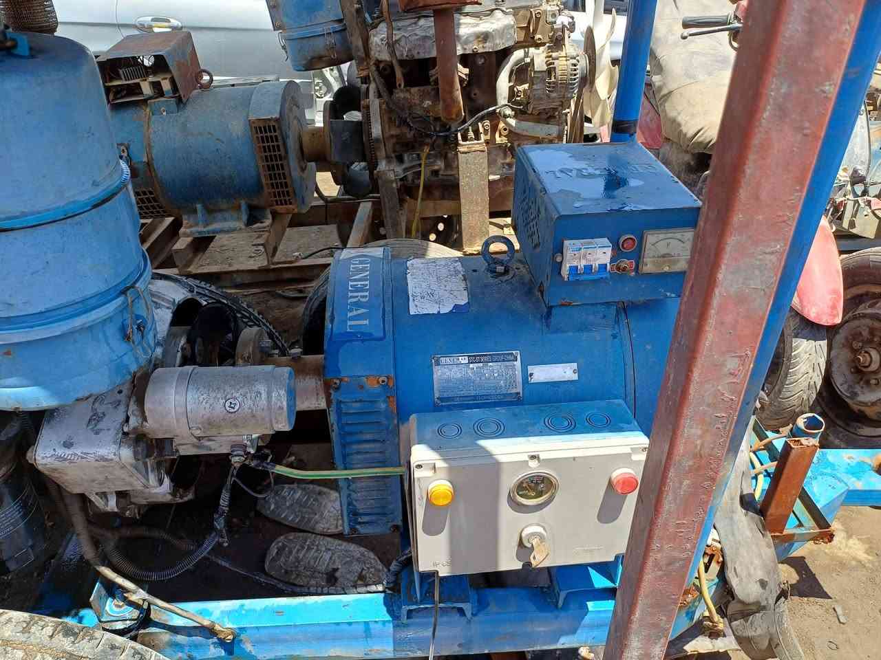 مولده كيا محرك 3000 راس توليد 30kv جديده جدا السعر 17$ ورقه ..***********
