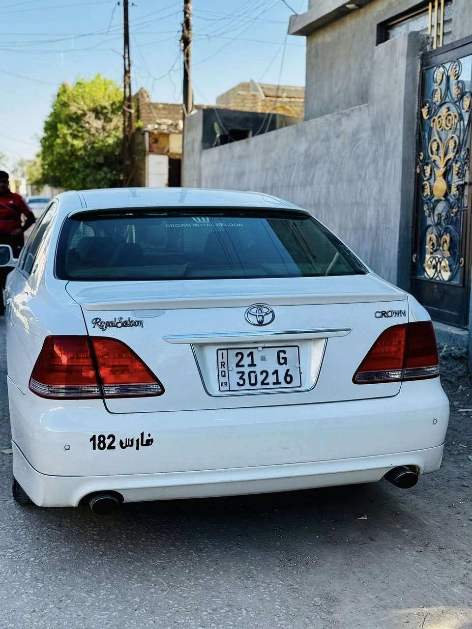 السلام عليكم 
شاهينا موديل 2003 للبيع رقم سليمانيه الدولي الجديد 
سياره باسمي تحويل ثاني يوم اللون ابيضّ مكفول من كلشي لا صبغ ولا طخه ما مصبوغه لا داخل العراق ولا بالخارج مكفوله شاصي 82 تخم تاير حداديه كله جديد محرك D4 
-تحكم ستيرن
-3دكم
- كشنات مخمل 
-ويل نجمه 
-دخل بيجي 
السعرر 150 وبيها مجال للشراي
— المكان / بابل/جبله 
للاستفسار 
***********
***********
