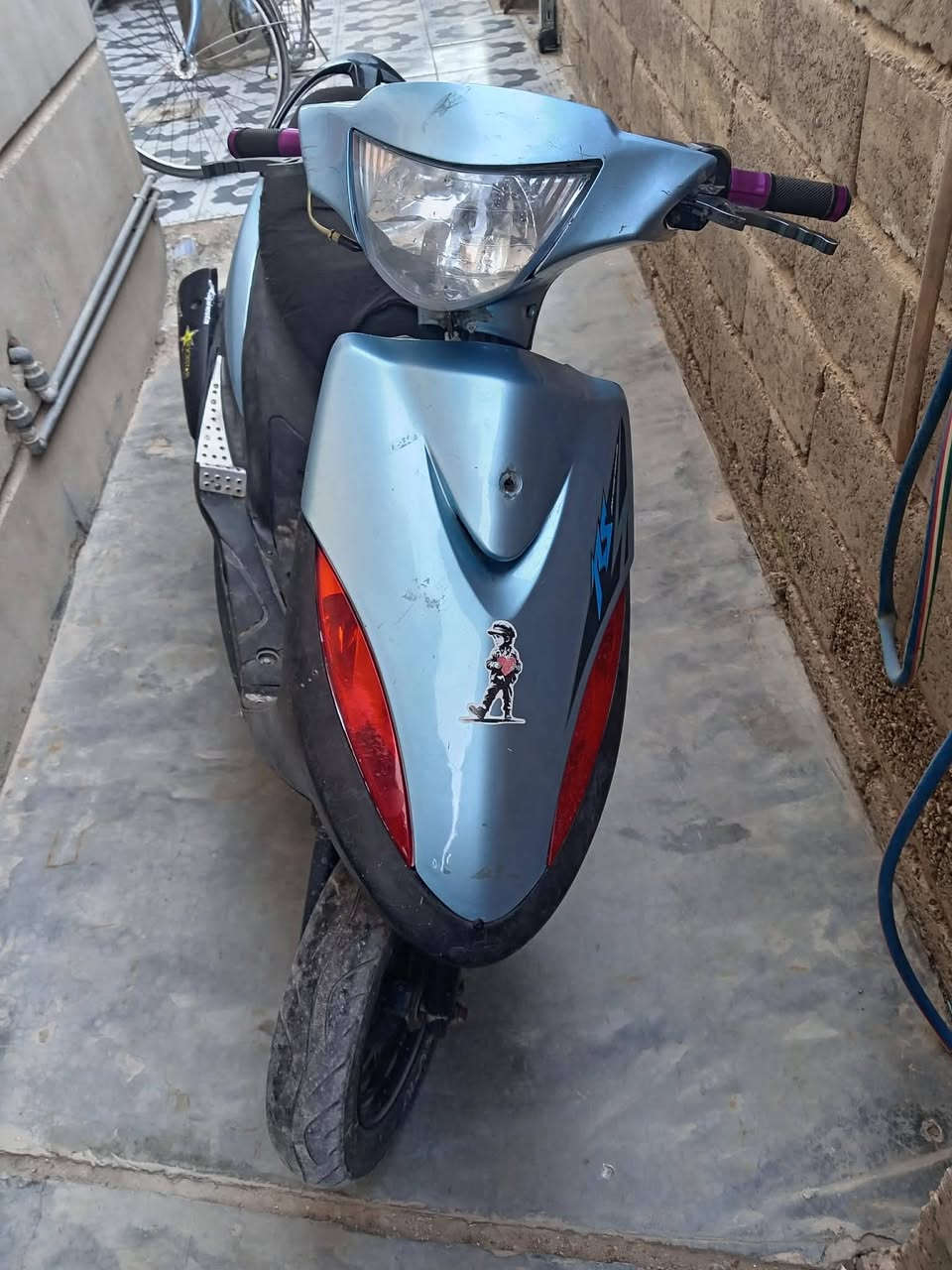 ماكس عدله بوشه  ٥٥مفتوحه شلعه ومعدل شغلله سلف هندر بصمه 😉السعر ٣٧٥بيها مجال ش قليل مكاني الكرمه شارع عشرين شراي خاص مفتوح طيبين🖤                  2- مو شراي لا يتعبني ***********
