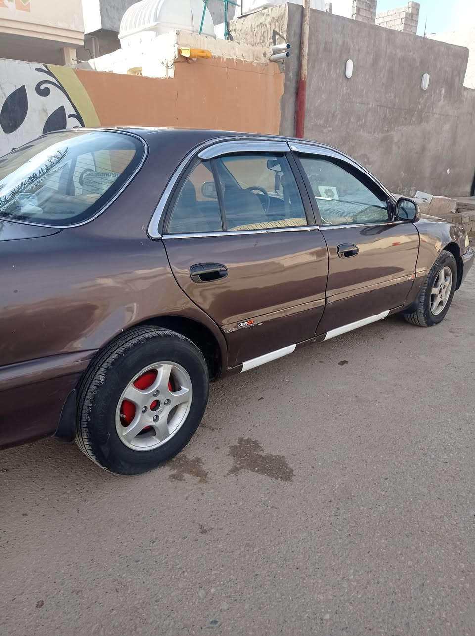 سوناتا 2 موديل 95 رقم ديالى دولي محرك كير نضيف كير وتماتيك تحويل ثاني يوام هزاء جديدة  شرط الشاري خال شهر حول الن منطي كلمه صاحبه مكانه ديالى كهربائيات سنتر لوك قفل تبريد يشتغل بس يردله دامه مثل كلج  سعر 42 شراب تصل ماموجود عل فيس ***********
