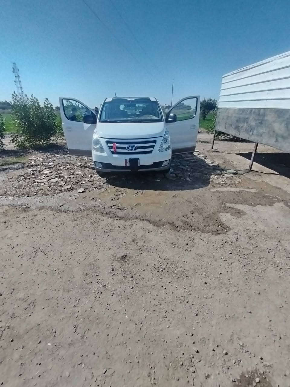 السلام وعليكم ستاركس مفتوح موديل ٢٠١٣ مكفول كفالة عامه شرط السونار رقم بغداد فول مواصفات سيارة جاهزه من كلشي مكان بابل ***********
