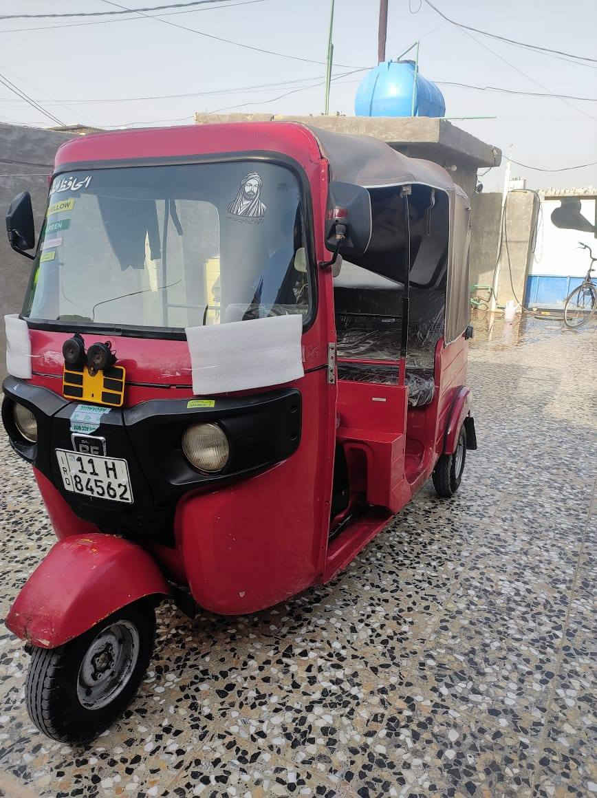 السلام عليكم شباب تكتك للبيع موديل ١٨ رقم وسنويه انكليزي تحويل ثاني يوم للاستفسار *********** ملاحضه ما متواجد على الخاص متكلف بل نشر
