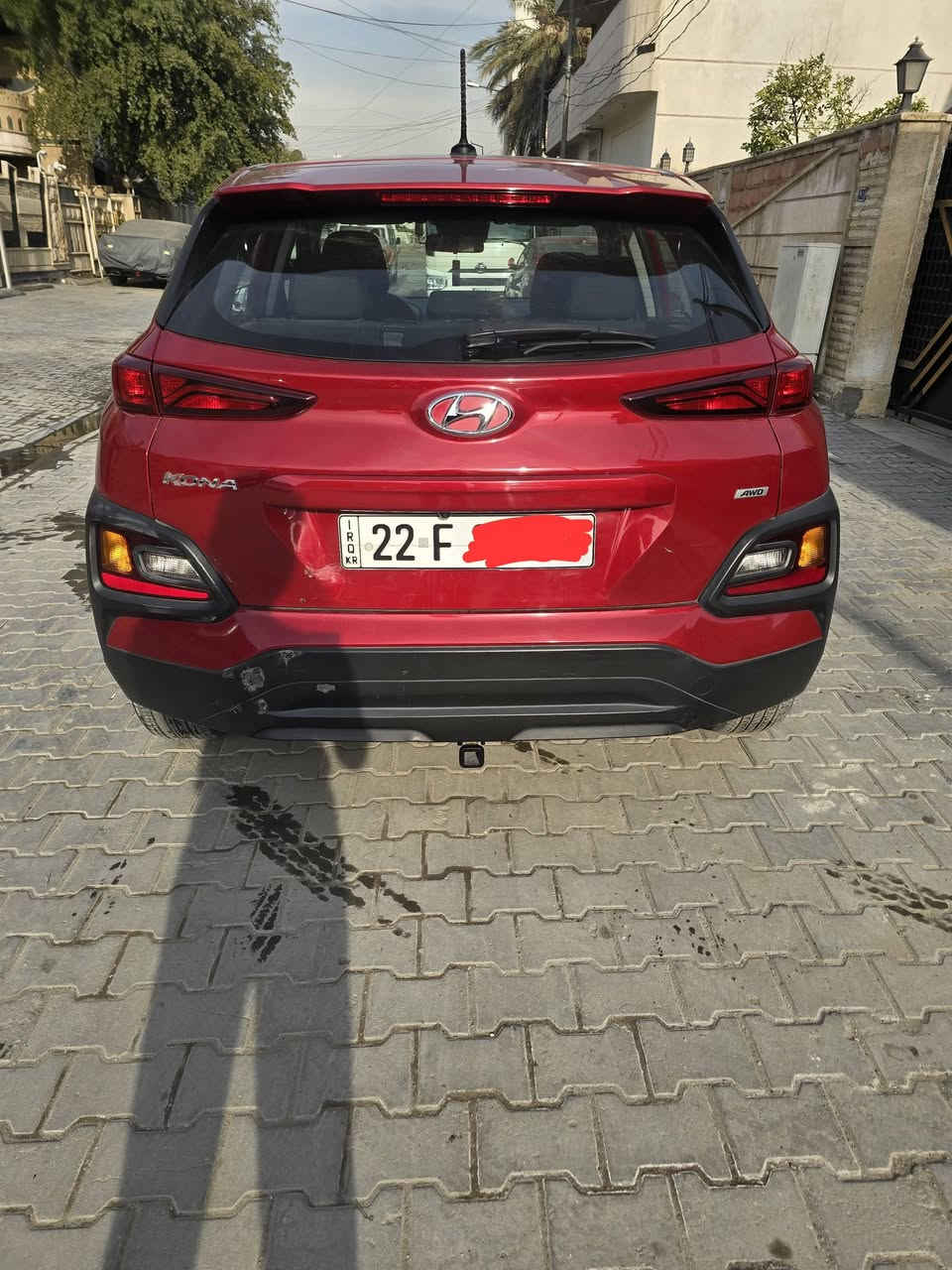 السلام عليكم للبيع كونا 2021 وارد أمريكي رقم اربیل مكينه 2000 دوش مواصفاتها شاشه كامره رادار تحديد مسار قياده ذاتيه فور ويل وباقي المواصفات المعروفه السياره حلوه وحادثها موضح أمامكم بالصور رايدها ب128 للاستفسار الاتصال ***********
