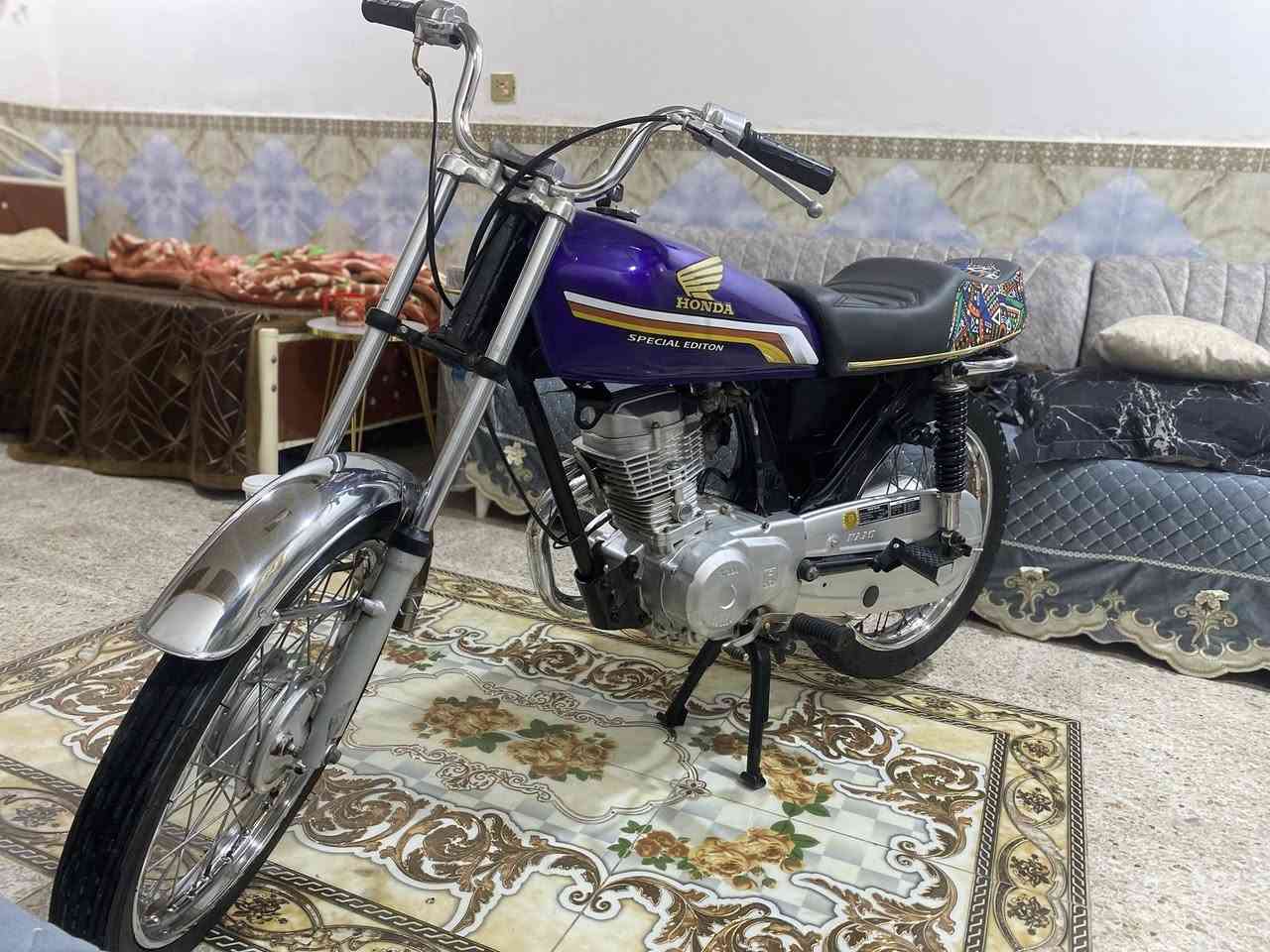 سلام عليكم دراجه للبيع تعمير25 كلك                   السعر 500
مكاني ناصريه مركز
***********
