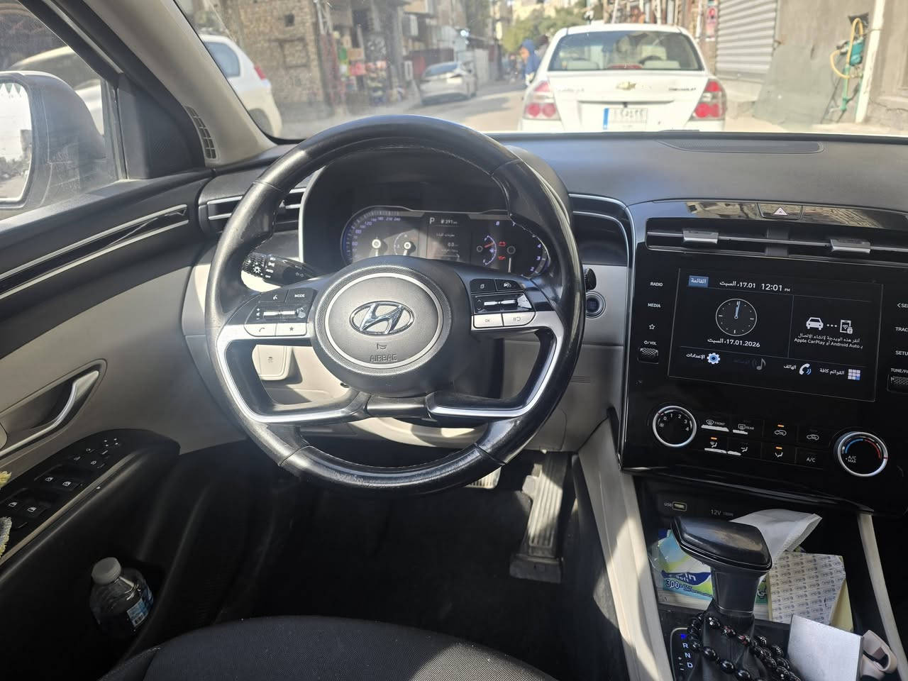 توسان موديل ٢٢ خليجي رقم بغداد ماشية ٥١ الف قابل للزيادة مكفولة بيها طخات خفيفة بالجنطة واضحات بالصورة ٢٠٥ وبيها مجال او مراوس بسبورتج حديث ***********
