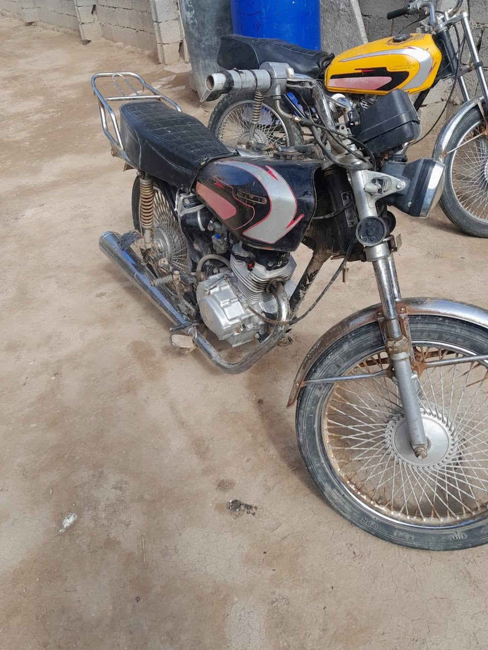 السلام عليكم للبيع دراجه  موديل ٢٠١٩اوراق كمله السعر ٢٥٠ ***********
