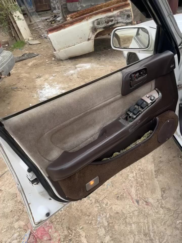 سلام عليكم كرستهً للبيع موديل ٢٠٩١ كير ومكينه حاويه الكشرً بلاديهً ماكني ديالئ بعقوبه تقاطع الساده تحويل مباشر ***********
