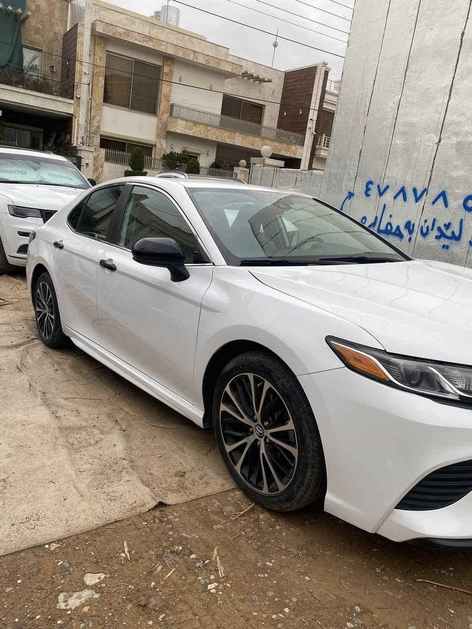 السلام عليكم
كامرى موديل ٢٠١٩ SE  

سيارة كلش نظيف مال بيت مو مال معارض 

بي صبغ بس بونيت بدون دواخل و ايرباكات سليم 

سيارة داخل كريمى 

محرك و كير بشرط 

ماشي ٩٠٠٠٠ مايل 

رقم و سنوية جديد 

سيارة بأسمي تحويل مباشر 

مكان سيارة اربيل

السعر - ١٩٣ $ ورقة شوية مجال  

☎️ ***********
