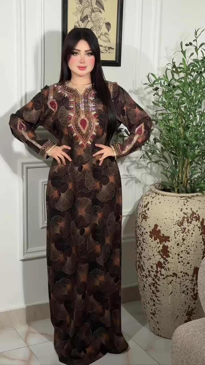 دشداشة كشمير مطاط
 تطريز ستراس درجة اولى
 دبل كلوش حزام ظهر
⚜️ ⚜️
قياسات L XL 2XL 
 يجي 4  الوان 
#ازياء_فستاني_الحسينية / شارع ابو سمير مجاور ستوديو اليقين


**إذا كنت صاحب هذا الإعلان وتريد حذفه لأي سبب، رجاءا أرسل رسالة إلى الدعم الفني**