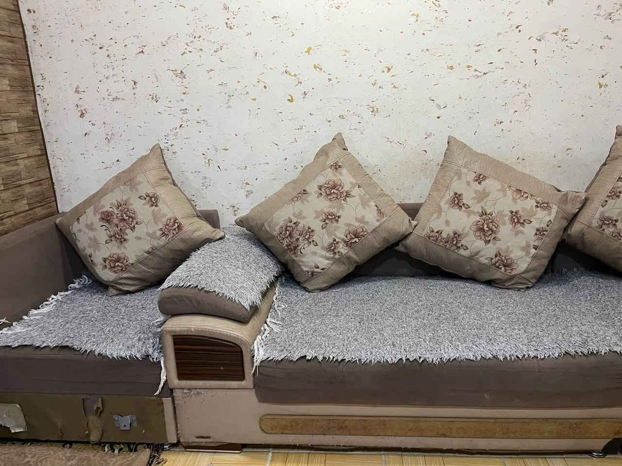 ديوان ٧ أمتار سعر ١٠٠ شراي تعال خاص


**إذا كنت صاحب هذا الإعلان وتريد حذفه لأي سبب، رجاءا أرسل رسالة إلى الدعم الفني**