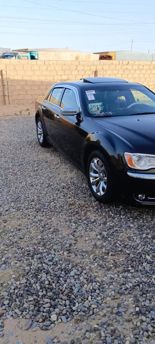 بعد السلام والتحية. أوباما 2012 رقم شمالي سنويه وهزة جديد تحويل مباشر ضرر خفيف خاملغ خلفي + رصعات خفيفه والسونار مرفق بالمنشور سعرها 145 وبيها مجال شي قليل مكان السياره
تكريت + الظلوعية 
 للاتصال 
***********
