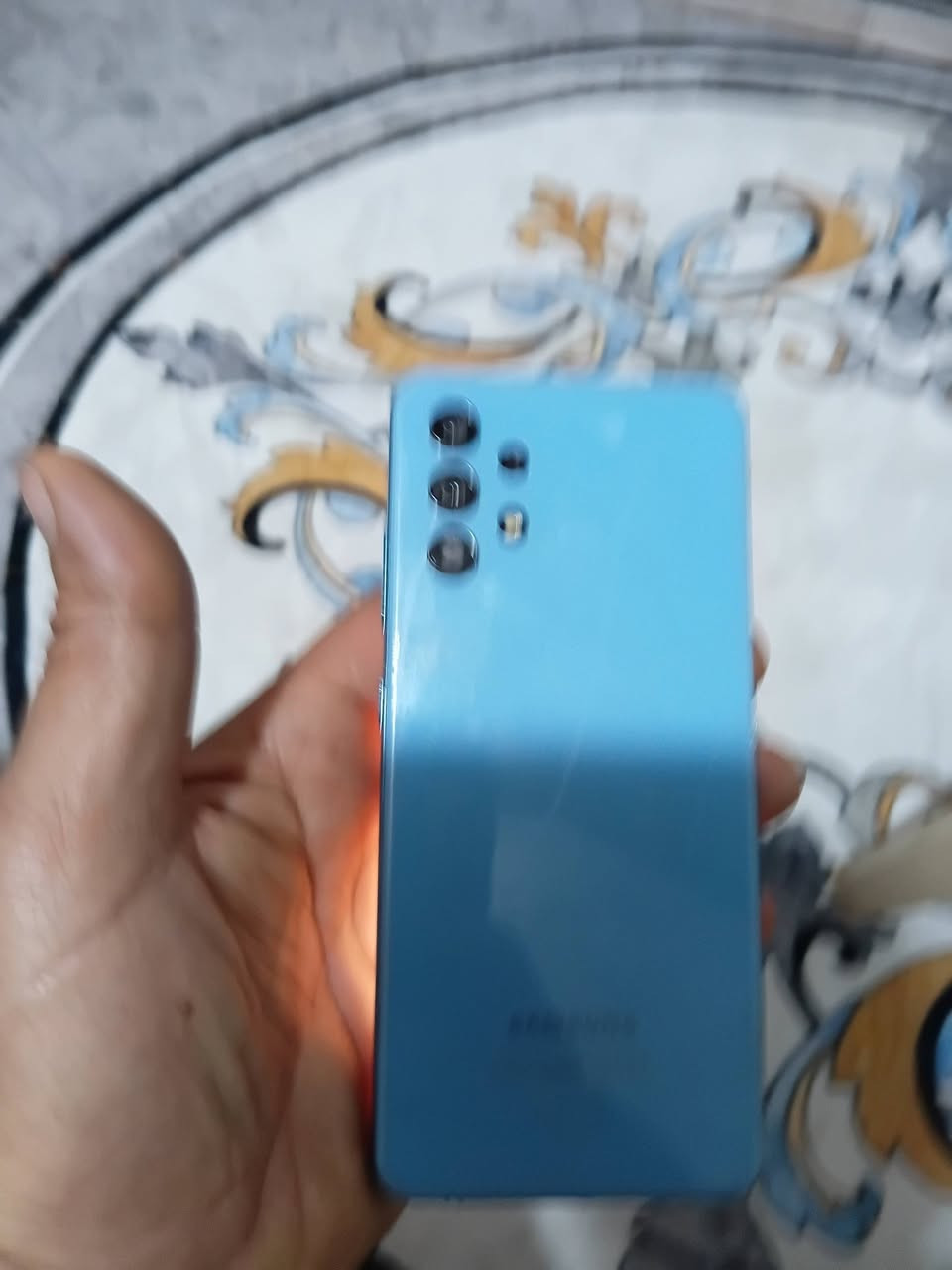 موبايل نظيف اي ٣٢ وياه حافظه ١٥٠ الف ***********
