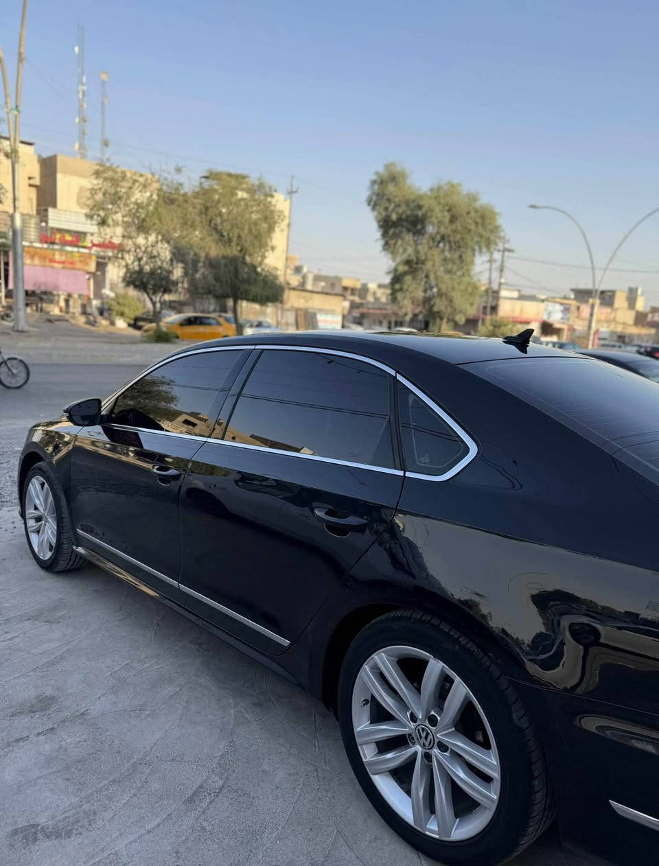 سلام عليكم للبيع او مراوس ويا سيارات رقم شمالي فقط 
باسات 2018 
فول فول موصفات SEL

سياره صاروخ V6

رادار خلفي امامي 
حساس خلفي امامي
كأمره دواره 
شاشه جبيره
بصمه تشغيل
تشغيل عن بعد 
دخول ذكي 
بصمه صندوك 
سلايت 
لايت زنون لكزس 
نقطه عمياء 
تحديد سرعه 
تبريد مركزي 
بك لايت لد 
صوت كروز SVR
وضعيات قياده 
كير دبل كلاج DSG
10 اكياس هوائيه (ايرباك)
فول تحكم استرن 
بريك تلقائي امامي خلفي 
رود سيستم سماعات 
كشنات امامي خزن ميموري 
كشنات امامي تدفئه 
كشنات امامي تحكم و مساج
كشنات خلفيه تدفئه 
اوتو بارك يطبك نفسها 
بعد بيها كلش اهواي موصفات سياره عالميه ملكي
داخل صحراوي 
سياره مناقصها برغي واحد 
أربع تايرات جديد 
باتري جديد 
صدر امامي خلفي جديد 
حداديه جديد 
تبريد تدفئه جديد بشرط 
ضررها بوند و جاملغ وبيها تعديلين بسيط 
رقم موبايل 0770 024 38 98
مكان سياره كركوك 
128 وبيها مجال 
*********** Singapore
