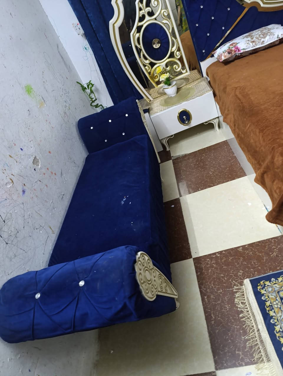 غرفه نوم نضيفه ب600وبيه مجال


**إذا كنت صاحب هذا الإعلان وتريد حذفه لأي سبب، رجاءا أرسل رسالة إلى الدعم الفني**