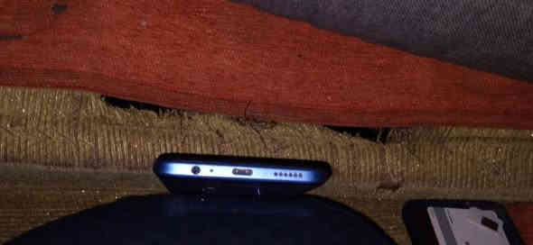 السلام عليكم موبايل للبيع 150وبي مجال بس ما بي ملحقات  لا شاحنه لا كارتونه بس الكفر ويا للستفسار ***********/***********
