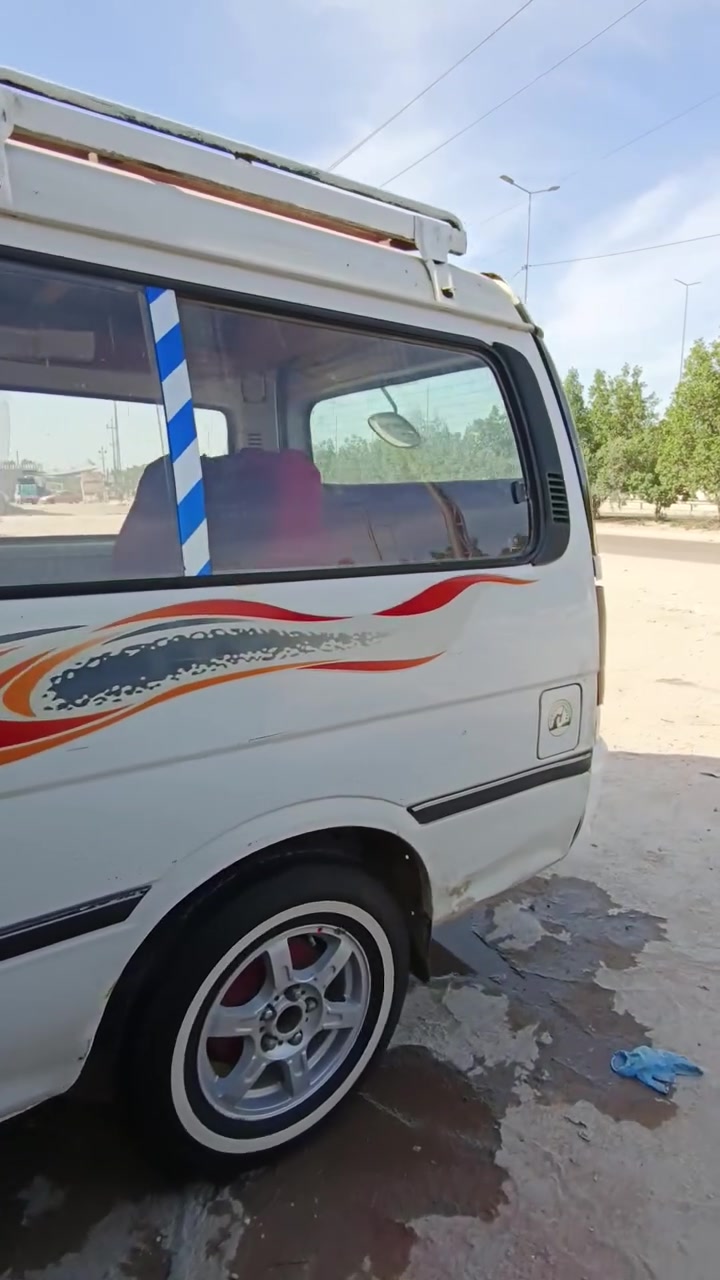 سلام عليكم  عندي فتون للبيع موصليه محرك خيط بخار كير اكسن مكفول حداديه نصونص تخم تاير جديد مكاني نجف ***********
