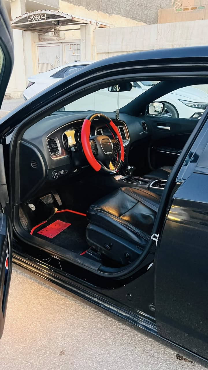 سياره جارجر sxt بلاس 21
كشنات جلد
كشنات تبريد تدفئة 
كشن السايق كهربائي مع خزن
قطعتين تبريد
حساس خلفي 
كامره خلفيه
حادثه باب عكس السايق فقط
بجم كبس
ماشيه 70 حقيقي
رقم اربيل باسمي
مطلوب /225 ورقه
***********
